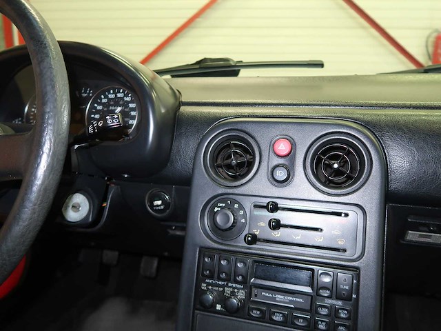 Mazda mx5 - afbeelding 28 van  38