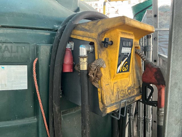 Mazout tank met pomp - afbeelding 4 van  8