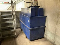 Mazouttank met pomp