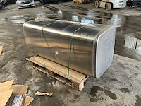 Mazouttank ongebruikt vrachtwagen compleet met 2 depannagestangen - afbeelding 7 van  11