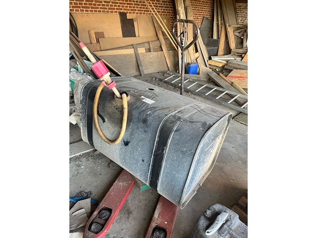 Mazoutvat - afbeelding 1 van  3