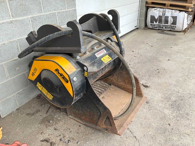 Mb c50 s4 mb crusher - afbeelding 5 van  5