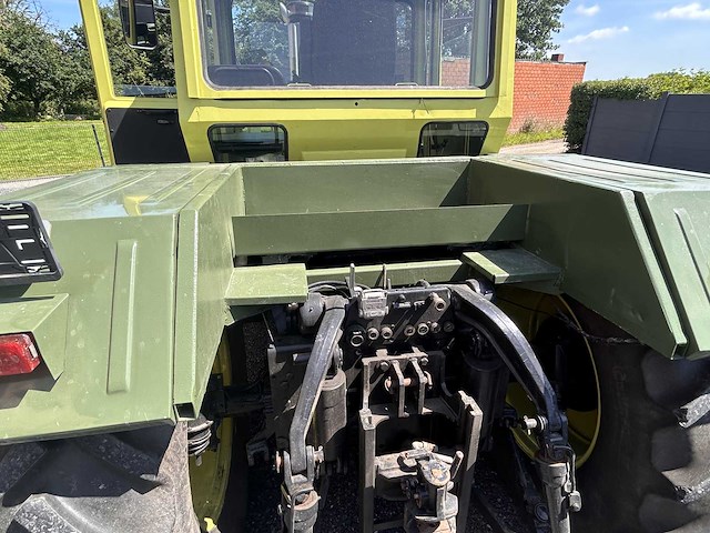 Mb trac 1500 - 1989 - vierwielaangedreven landbouwtractor - afbeelding 12 van  19