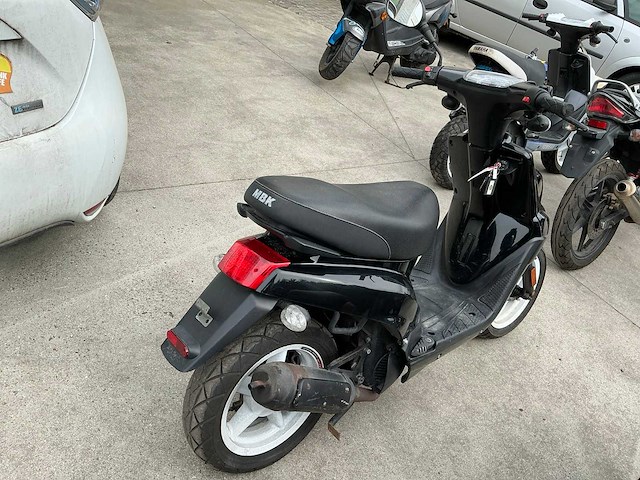 Mbk booster brommer - afbeelding 4 van  7