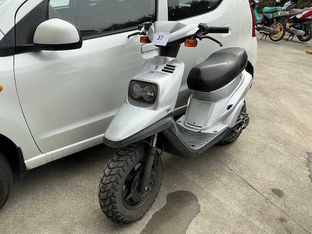 Mbk booster brommer - afbeelding 1 van  3