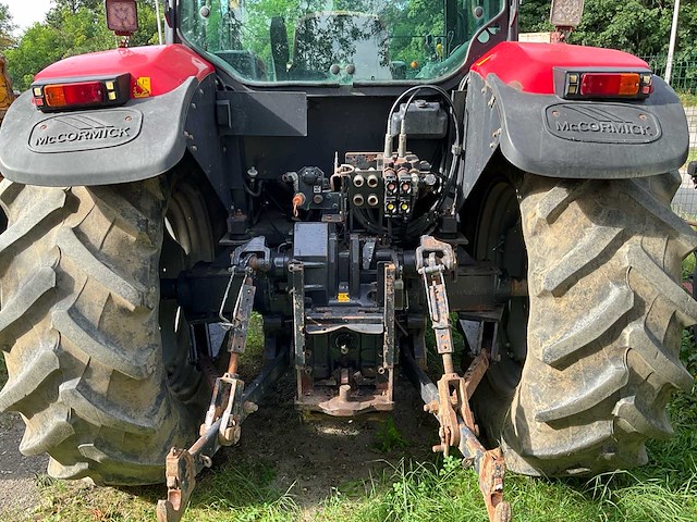 Mc cormick mc 130 4wd landbouwtractor - afbeelding 19 van  43