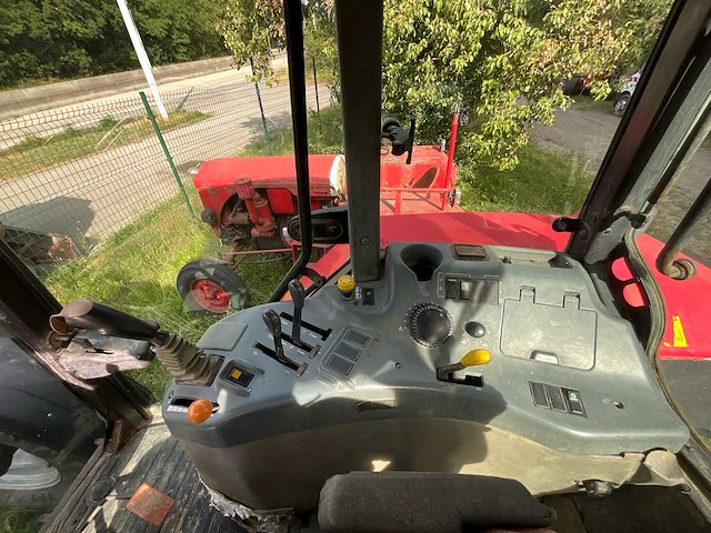 Mc cormick mc 130 4wd landbouwtractor - afbeelding 5 van  42