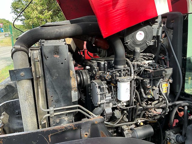 Mc cormick mc 130 4wd landbouwtractor - afbeelding 25 van  42