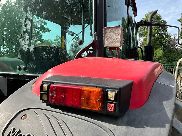 Mc cormick mc 130 4wd landbouwtractor - afbeelding 36 van  42