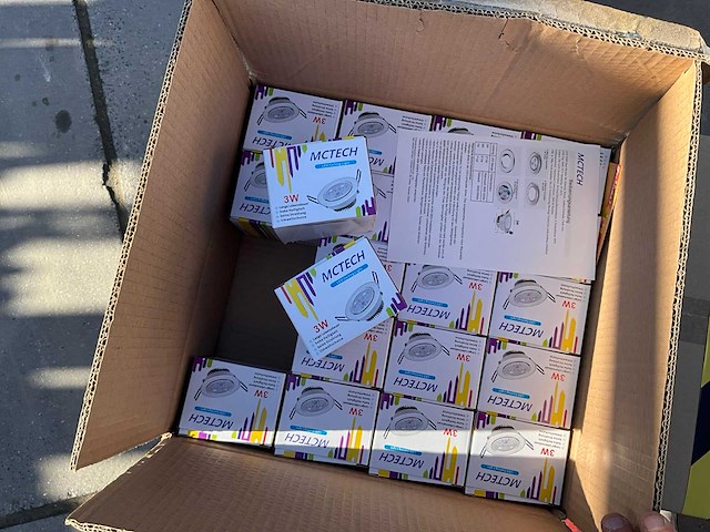 Mc tech partij diverse spots - afbeelding 1 van  10