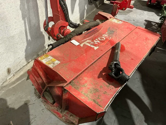 Mcconnel klepelmaaier op hydraulische arm klepelmaaier - afbeelding 9 van  20