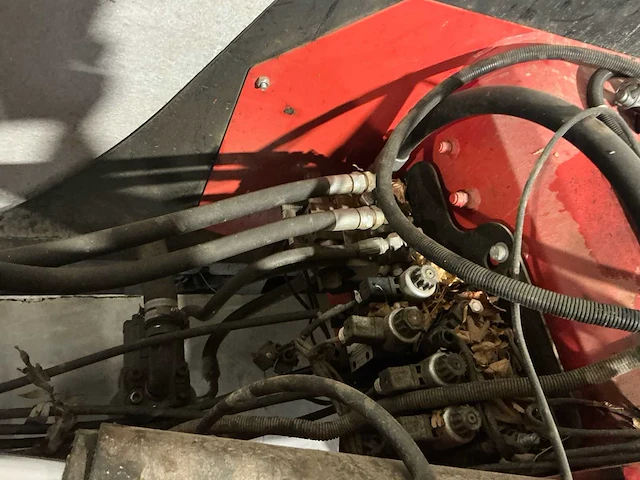 Mcconnel klepelmaaier op hydraulische arm klepelmaaier - afbeelding 13 van  20