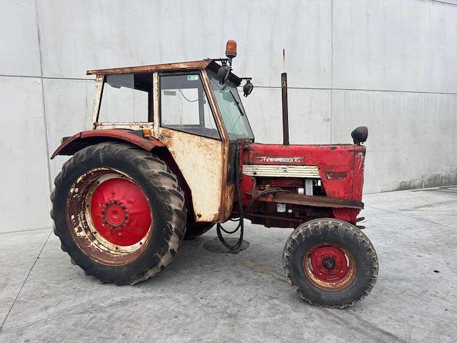 Mccormick - international 624 - 4-wheel drive tractor - afbeelding 7 van  15