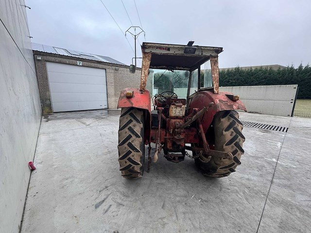 Mccormick - international 624 - 4-wheel drive tractor - afbeelding 9 van  15