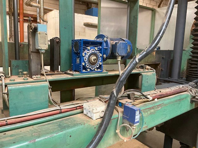 Mcneil akron (femco) horizontale lintzaagmachine - afbeelding 33 van  33