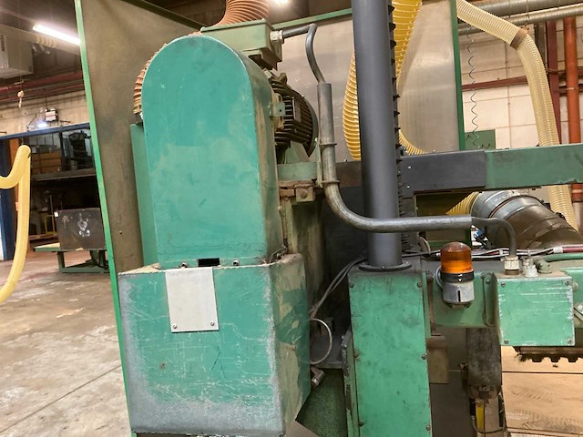 Mcneil akron (femco) horizontale lintzaagmachine - afbeelding 2 van  33