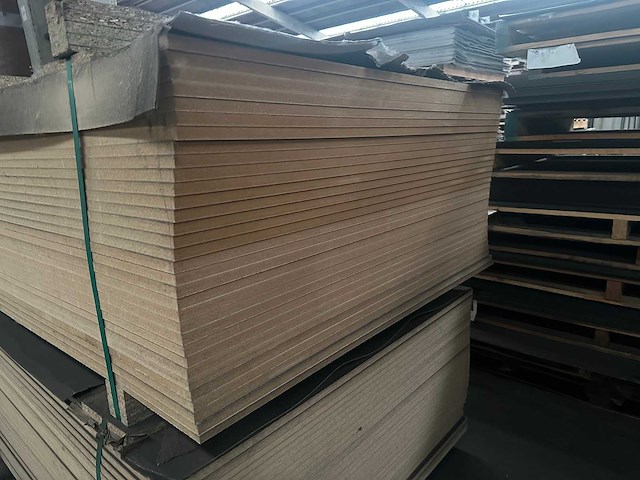 Mdf bruin eikmotief 244x122cm 12mm 31 platen - afbeelding 3 van  4