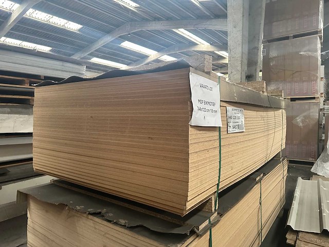 Mdf bruin eikmotief 244x122cm 12mm 31 platen - afbeelding 4 van  4