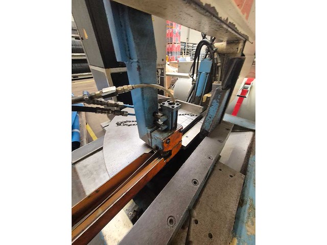 Meba eco 320 ghss - halfautomatische horizontale metaalbandzaag – ø 325 mm - afbeelding 9 van  9