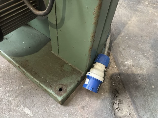 Meber 320 lintzaagmachine - afbeelding 8 van  10