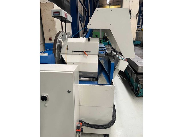 Mecal - 2002 - sw-453 - afkortcirkelzaagmachine - afbeelding 3 van  4