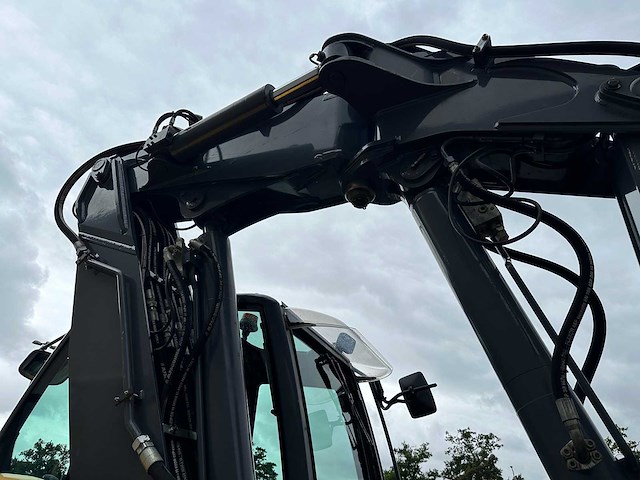 Mecalac - 2015 - 714mc - rupsgraafmachine - afbeelding 46 van  66