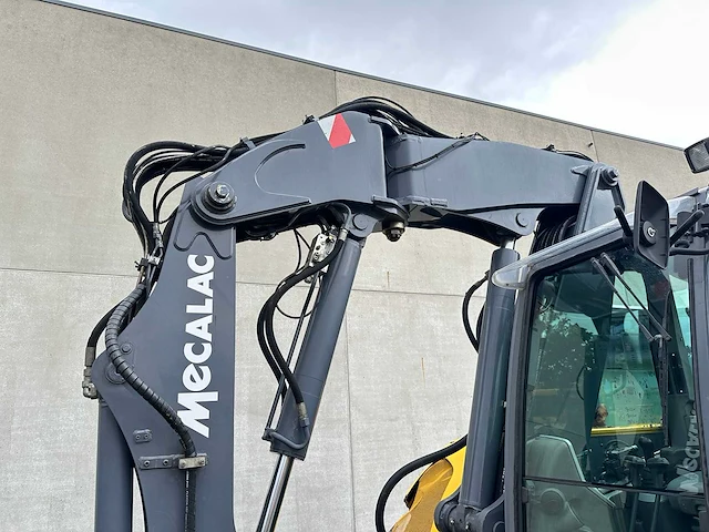 Mecalac - 2015 - 714mc - rupsgraafmachine - afbeelding 20 van  66