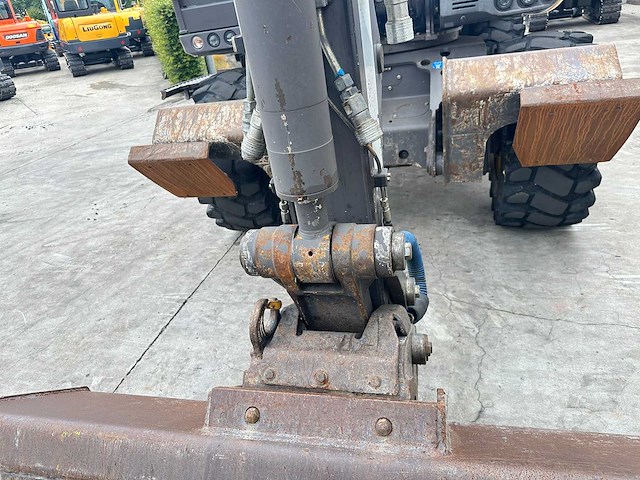Mecalac - 2016 - 12mtx - mobiele graafmachine - afbeelding 5 van  64