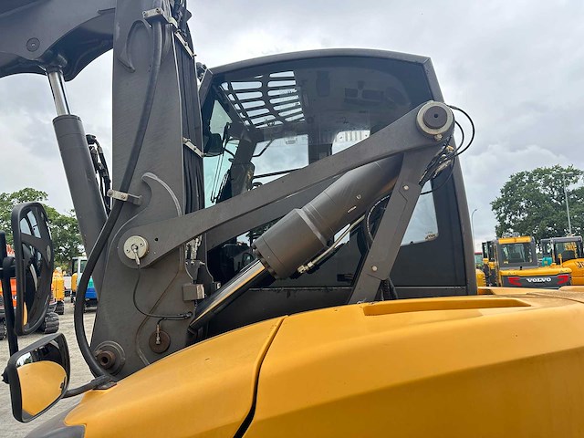 Mecalac - 2016 - 12mtx - mobiele graafmachine - afbeelding 10 van  64
