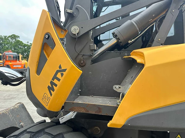 Mecalac - 2016 - 12mtx - mobiele graafmachine - afbeelding 52 van  66