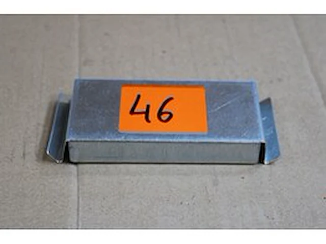 Mecano universeel deksel voor kanaal 55x110 - afbeelding 1 van  3