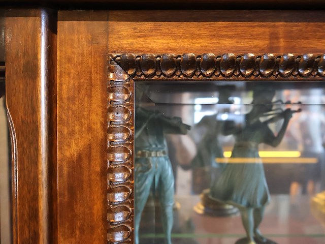Mechelse vitrine kast - afbeelding 7 van  11