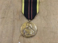 …medaille verzet - afbeelding 1 van  2