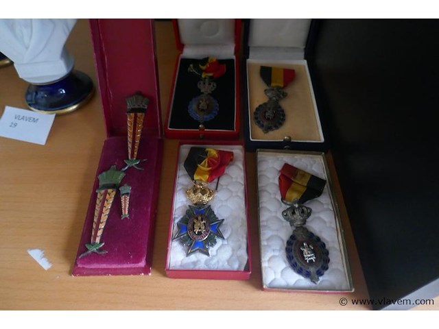 Medailles - afbeelding 2 van  3