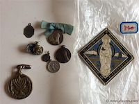 Medailles + …. - afbeelding 1 van  3