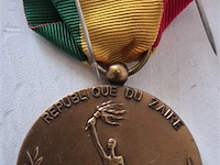 Medailles - afbeelding 2 van  2