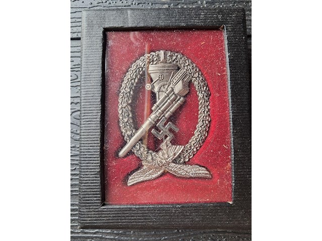 Medaillon luchtafweergeschut wo2 - afbeelding 1 van  1