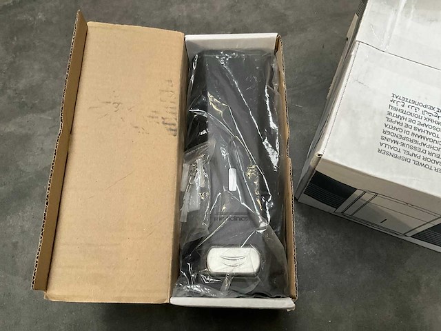 Mediclinics zeep en papierdispenser - afbeelding 4 van  4