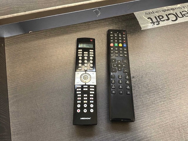 Medion md30945 televisie - afbeelding 2 van  5