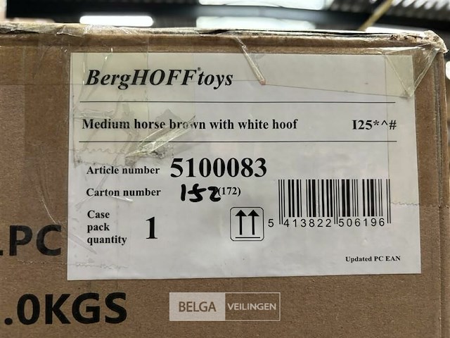 Medium horse brown with white hoof - afbeelding 3 van  3