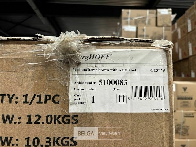 Medium horse brown with white hoof - afbeelding 3 van  3