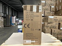 Medium rainbow unicorn - afbeelding 2 van  3