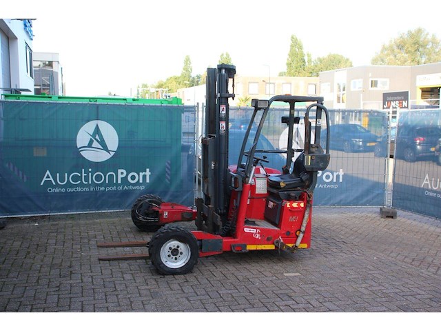 Meeneemheftruck moffett m4 20.4 diesel 2000kg 2011 - afbeelding 1 van  1