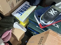 Meer dan 275 paar schoenen - afbeelding 36 van  91