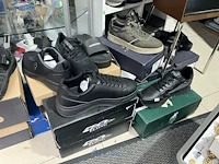 Meer dan 275 paar schoenen - afbeelding 44 van  91
