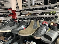 Meer dan 275 paar schoenen - afbeelding 49 van  91