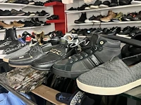 Meer dan 275 paar schoenen - afbeelding 50 van  91