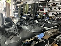 Meer dan 275 paar schoenen - afbeelding 59 van  91