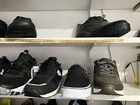 Meer dan 275 paar schoenen - afbeelding 68 van  91
