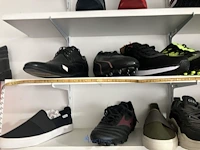 Meer dan 275 paar schoenen - afbeelding 72 van  91